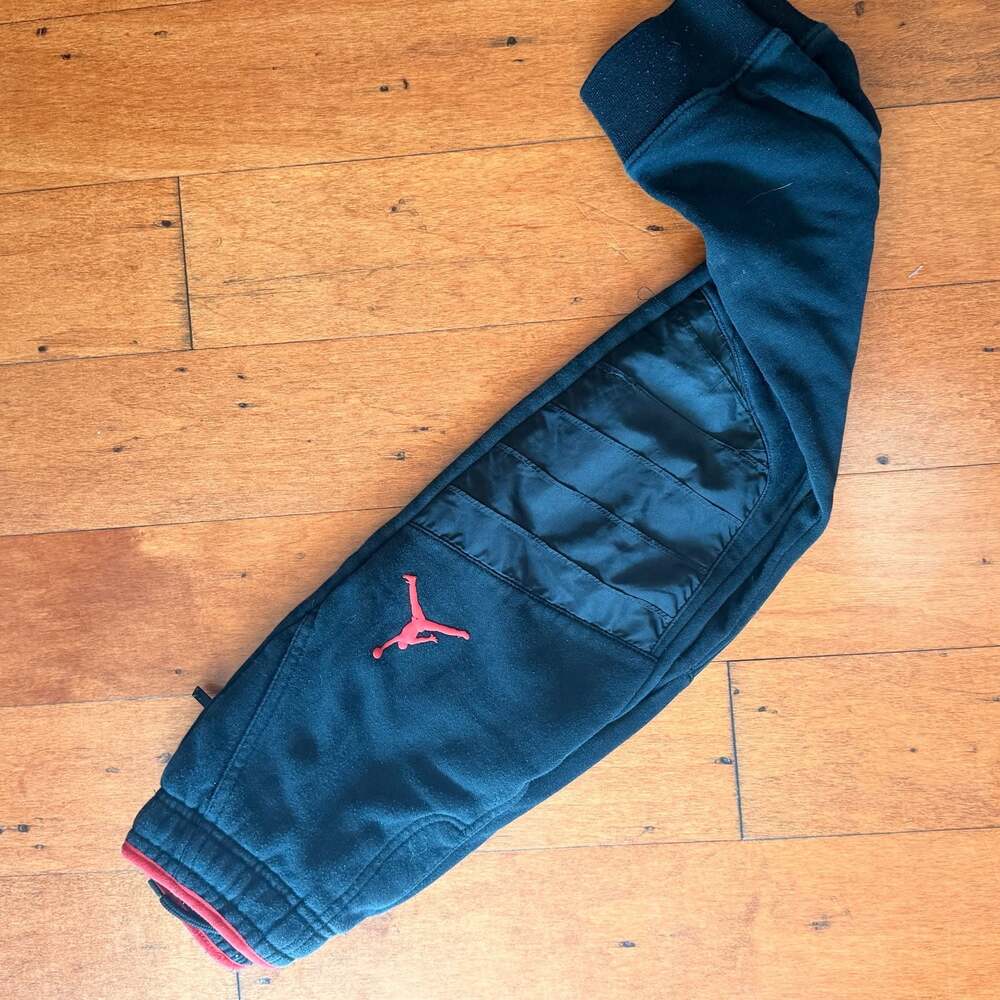 Jordan Boys Zion Jumpman Black Jogger Sweatpants with Red Trim